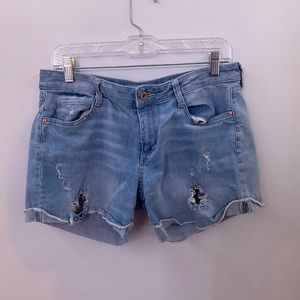 Distressed shorts